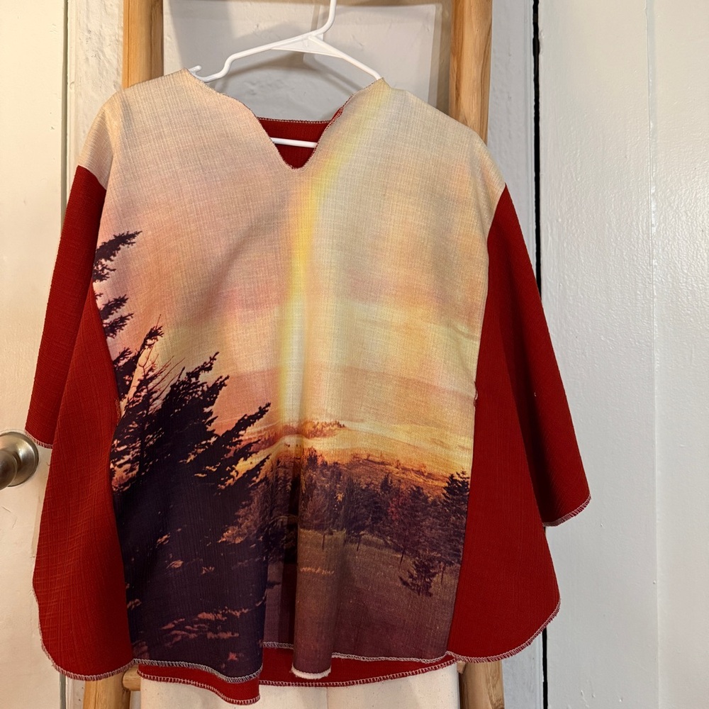 nature scene poncho-type top